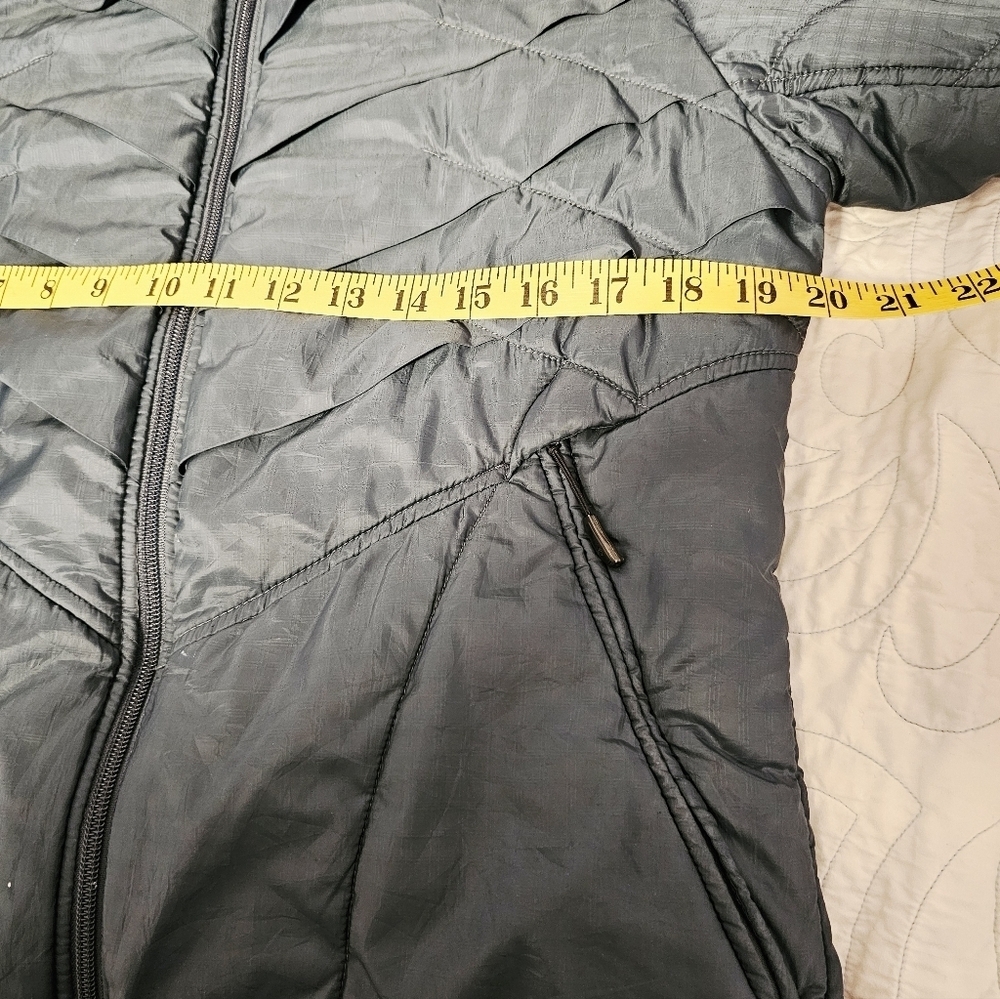 Columbia Interchange Metallic Blue Women's Thermal Jacket size Large *See spot - Picture 11 of 12